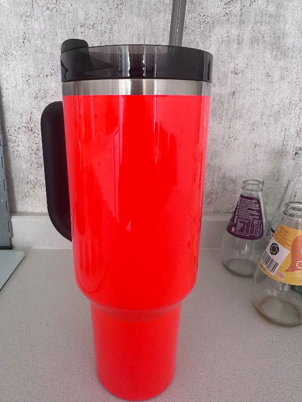 Stanley Quencher Neon Özel Seri Pipetli Termos 1,18 Lt
