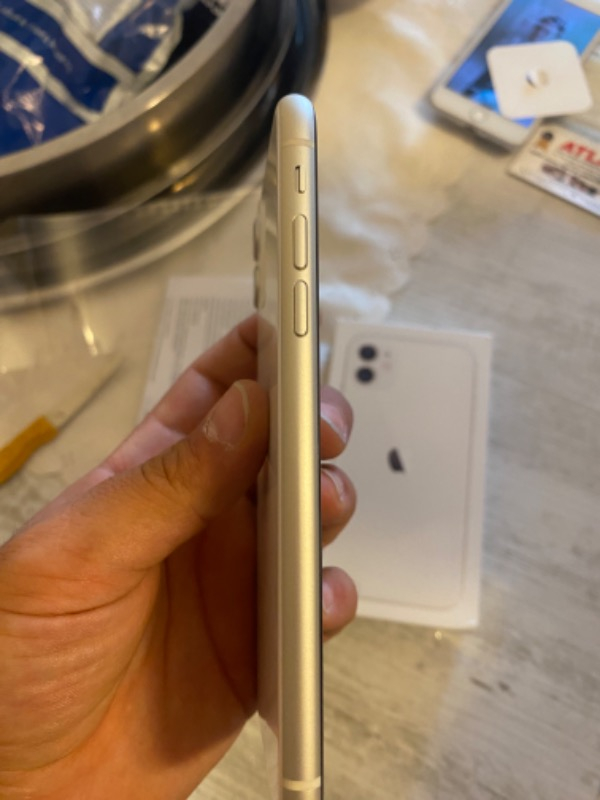 iPhone 11 64 GB