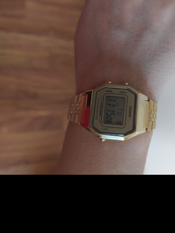 Casio LA680WGA-9DF Digital Kadın Kol Saati