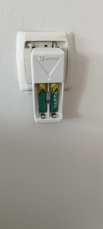 VARTA Mini Charger +2 adet 800mAh AAA Şarj Edilebilir Pil