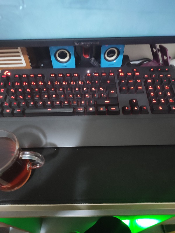 Logitech 920-008094 G213 Prodigy RGB Oyuncu Klavyesi