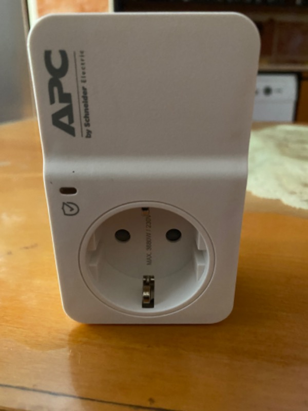 Schneider Electric APC Tekli Akım Korumalı Priz 230V