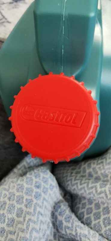 Castrol Magnatec 10W-40 A3/B4 4 Litre Motor Yağı Benzinli Araçlar ( Üretim Yılı: 2021)