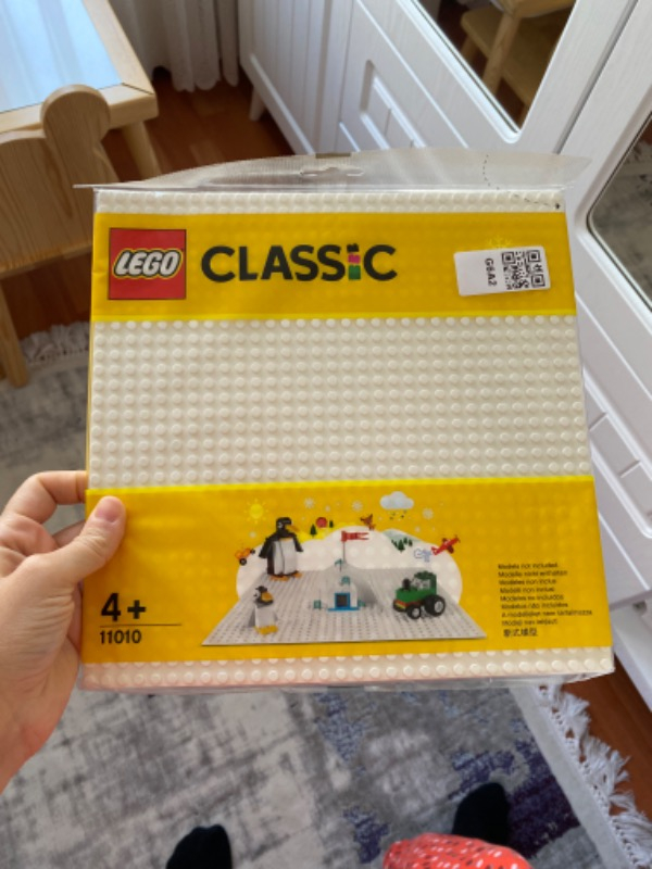 LEGO® Classic Beyaz Zemin (11010)