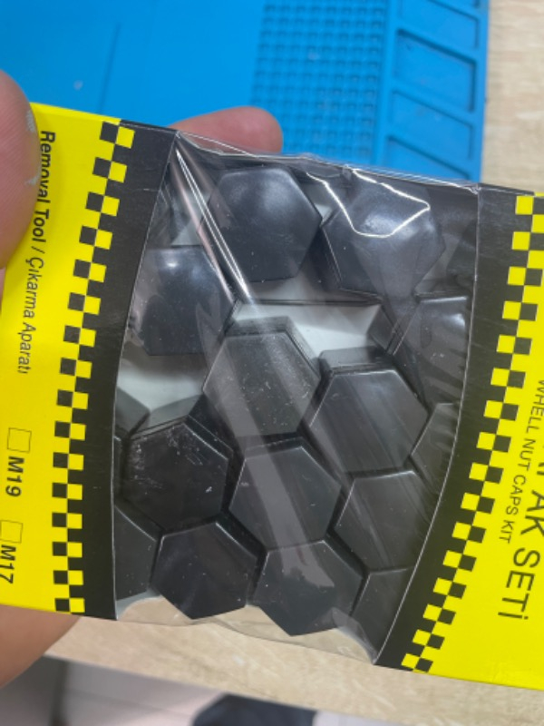 Oto Craft Bijon Kapağı 17 mm Siyah  20 Adet