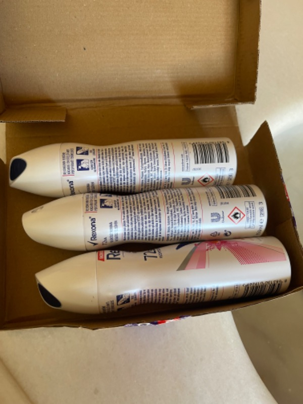 Rexona Kadın Sprey Deodorant Sexy Bouquet 72 Saat Kesintisiz Üstün Koruma 150 ml