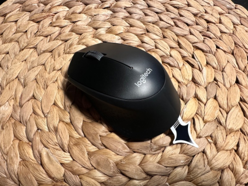 Logitech M330 Sessiz Kablosuz Optik Mouse - Siyah