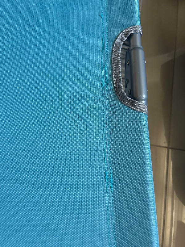 Koçtaş UO Çuraçao Şezlong Su Mavisi Polyester ve Metal Malzeme ile Taşınabilir Konforlu Tasarım