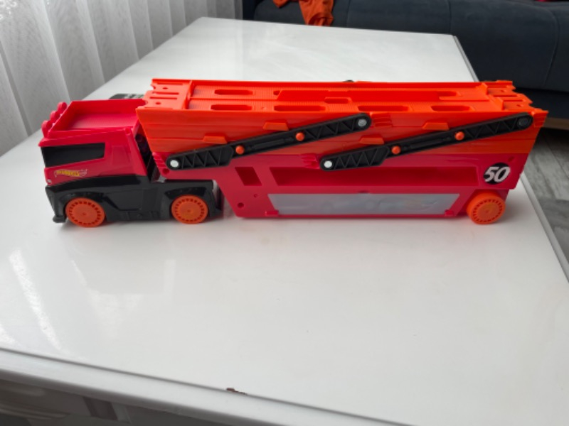 Hot Wheels Mega Mega Tır Turuncu, 50 Araç Kapasiteli, Rampalı GHR48