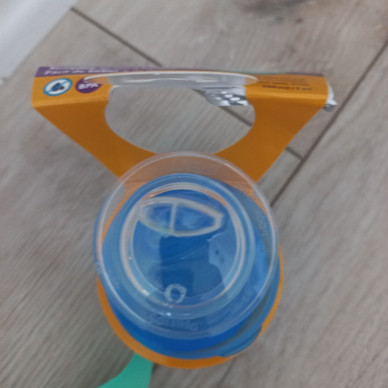 Philips Avent Eğitici Damlatmaz Bardak 6 ay+  200 ml Mavi SCF551/05