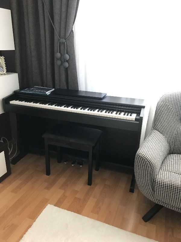 Yamaha YDP145B Dijital Piyano (Siyah)