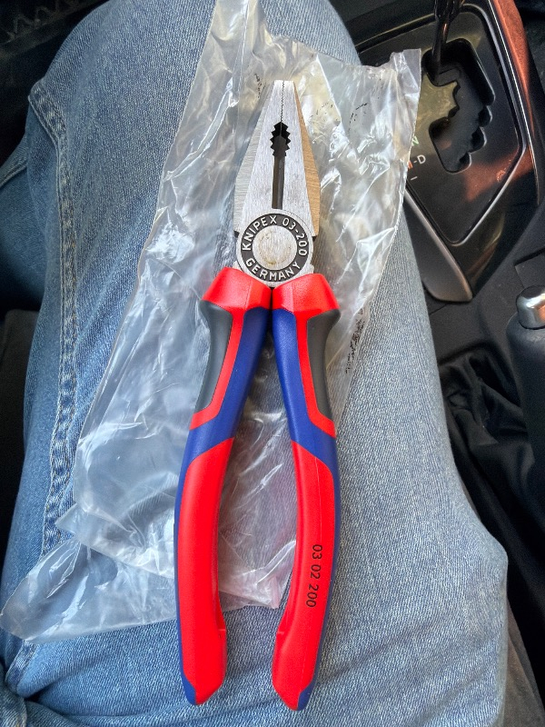 KNIPEX 03 02 200 Kombine Pense 200 mm Endüstriyel Kullanım İçin Yüksek Kalite Kesiciler