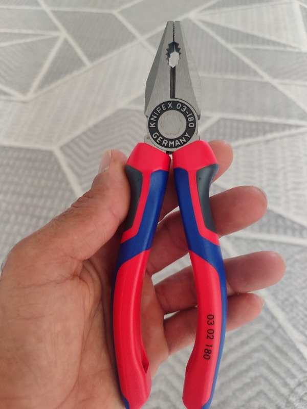 KNIPEX 03 02 180 Kombine Pense 180 mm