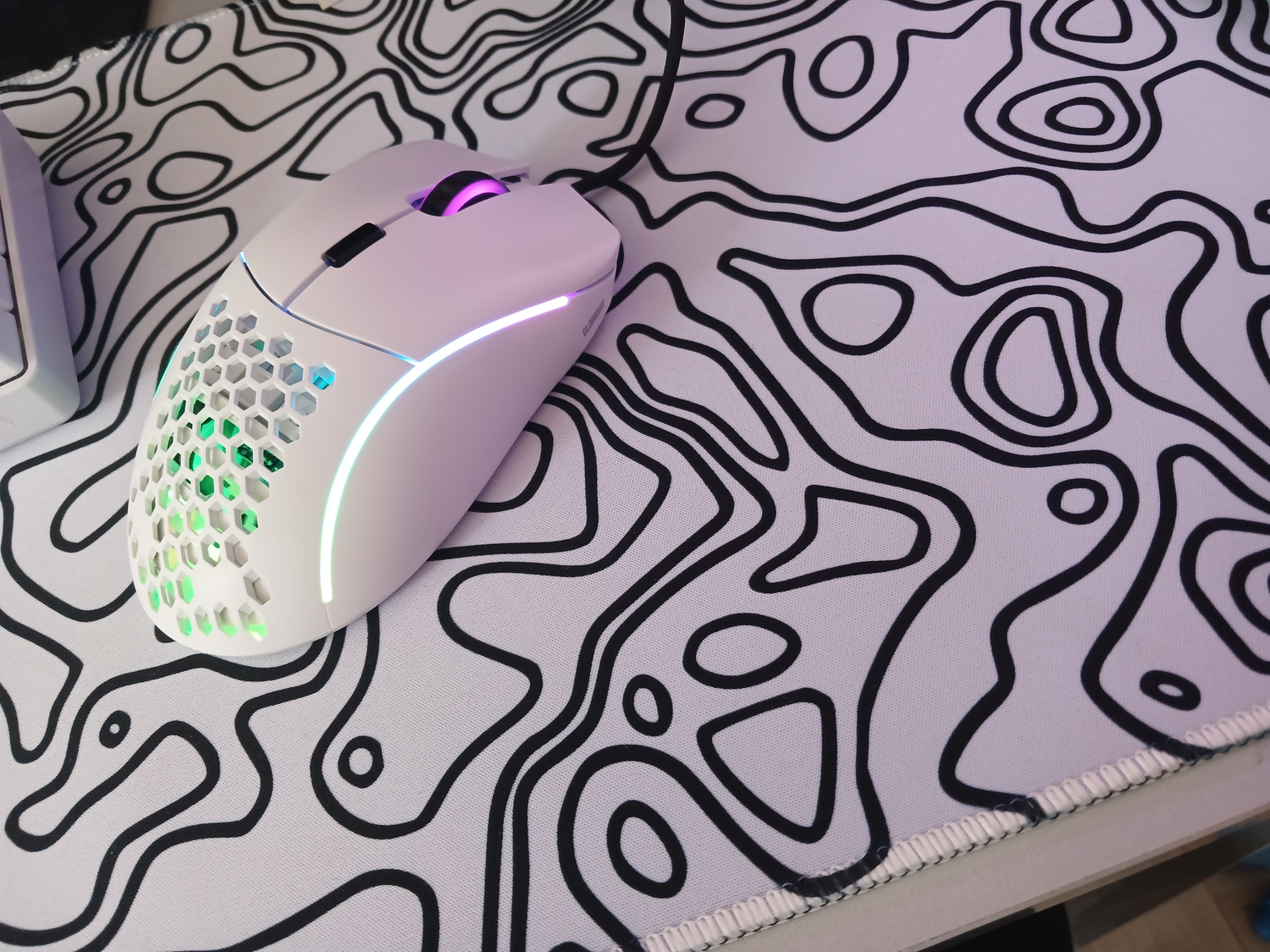 Glorious Model D Kablolu Mat Beyaz RGB Oyuncu Mouse 69Gr