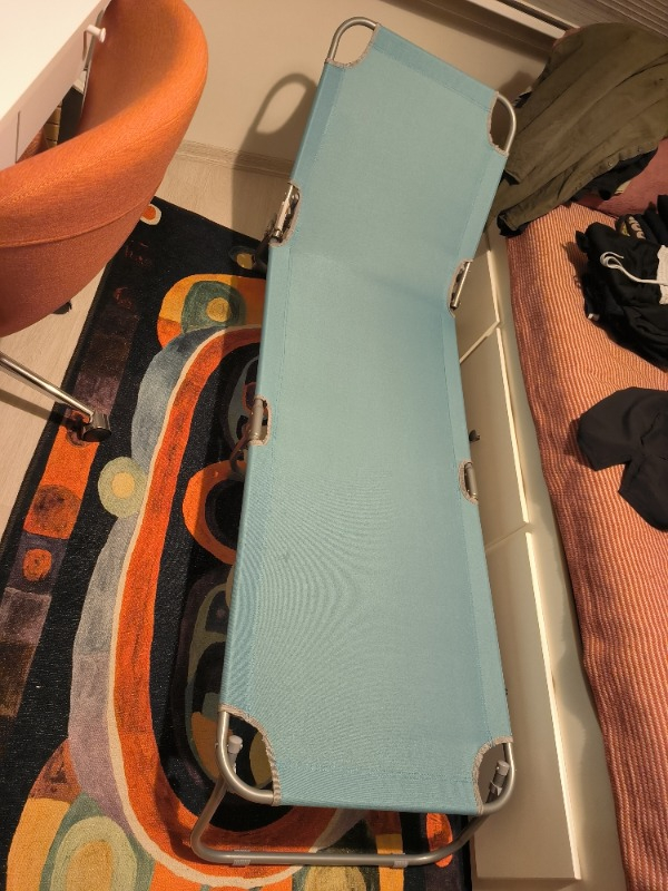 Koçtaş UO Çuraçao Şezlong Su Mavisi Polyester ve Metal Malzeme ile Taşınabilir Konforlu Tasarım