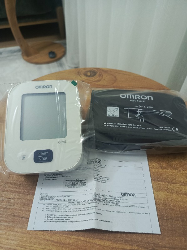 Omron M2+ Digital Koldan Ölçer Tansiyon Aleti