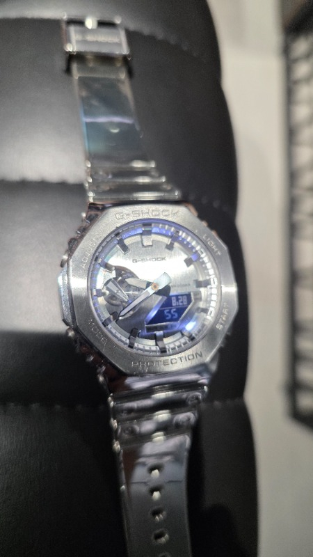 Casio GM-2100YM-8ADR G-Shock Erkek Kol Saati
