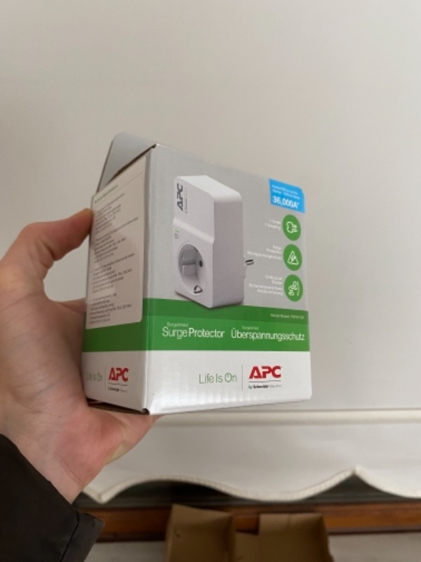 Schneider Electric APC Tekli Akım Korumalı Priz 230V