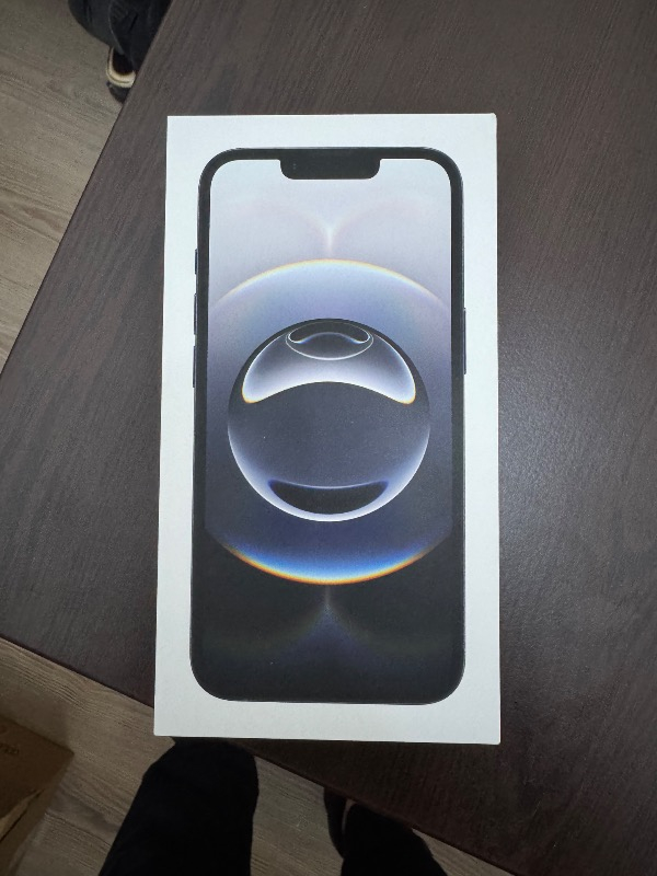 iPhone 16e 128GB Siyah