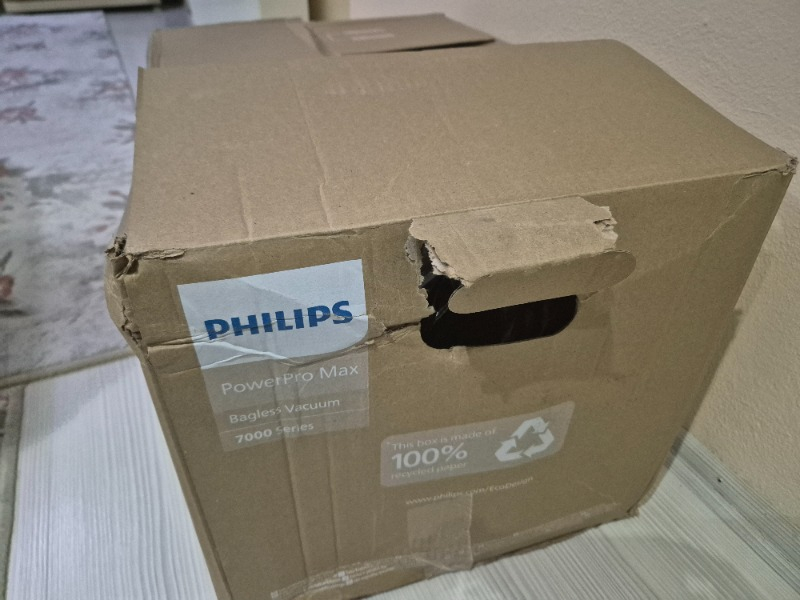 Philips 7000 Serisi PowerPro Max Torbasız Elektrikli Süpürge, 750W, PowerCyclone 8, Alerji Kilit Sistemi, TriActive+ Başlık, FC9749/07 