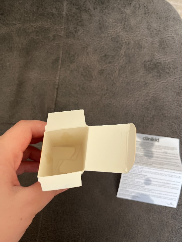Bebekler için rahatlatıcı masaj yağı – hassas ciltler için yatıştırıcı ve koruyucu formül, 60 ml pratik şişe