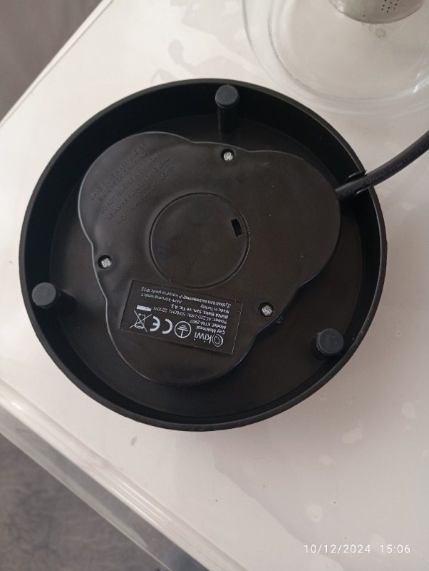 Kiwi KTM-2907 2200 W Cam Demlikli Çay Makinesi