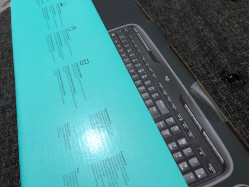 Logitech MK330 Kablosuz Türkçe Klavye Mouse Seti - Siyah