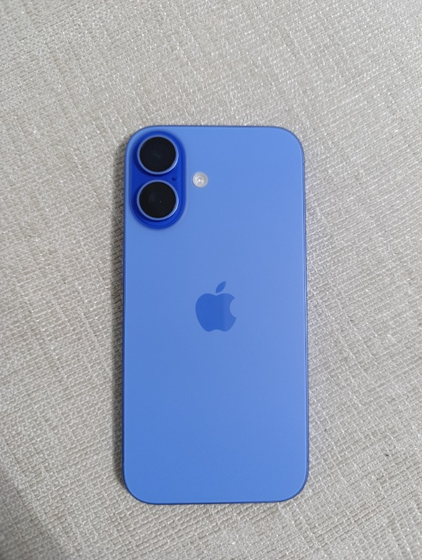 iPhone 16 256GB Lacivert Taş