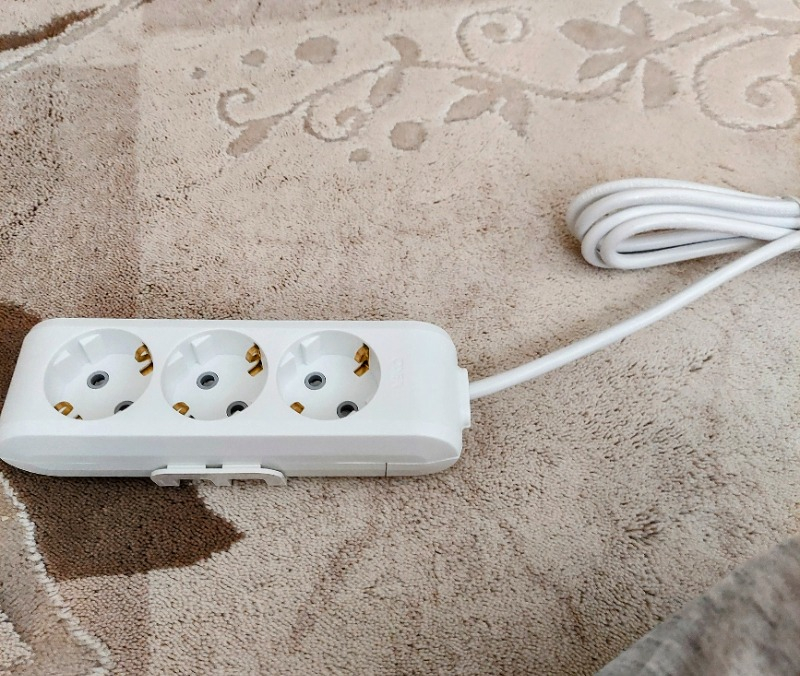 Viko 2 Metre Kablolu Topraklı Çocuk Korumalı Üçlü Priz