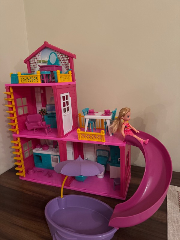 Dede Lola'nın Tatil Evi