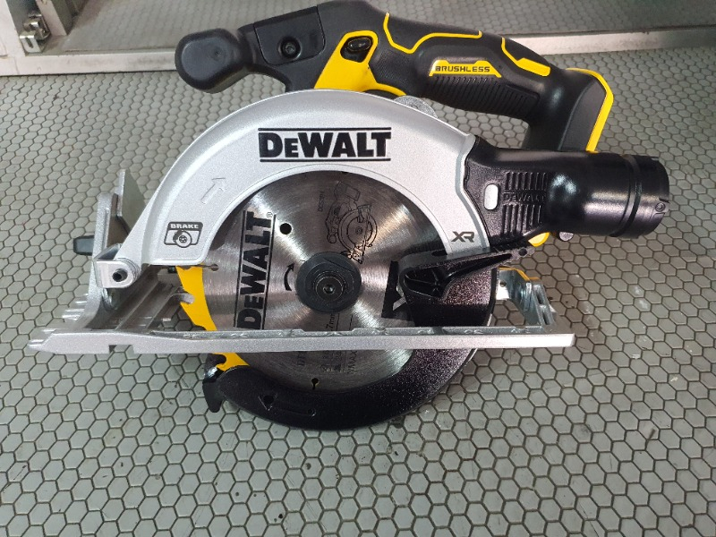 Dewalt DCS565 Nt-Xj (Aküsüz) 165 mm Şarjlı Daire Testere
