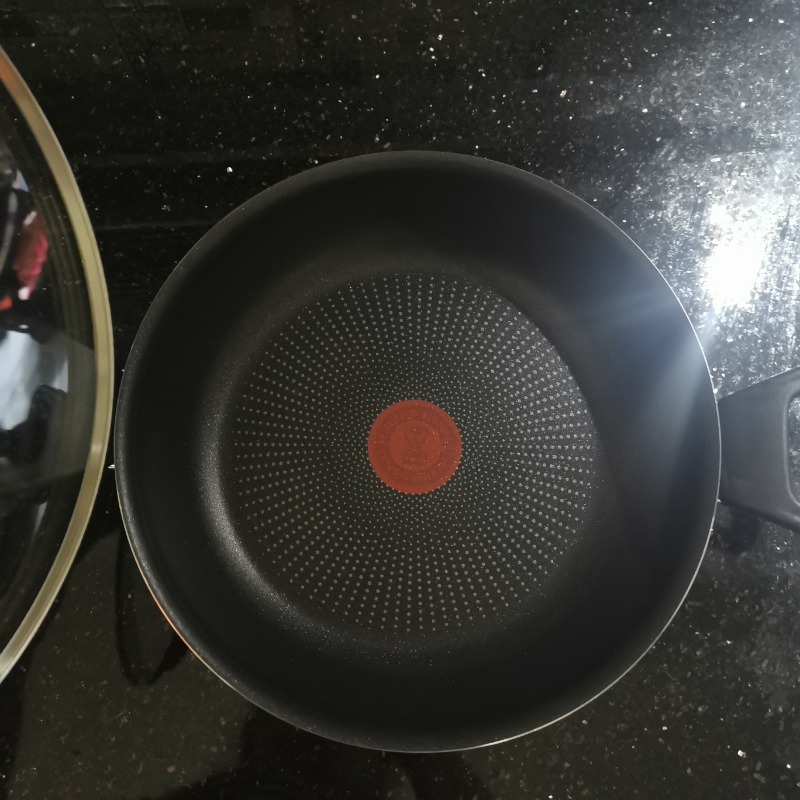 Tefal C38470 Titanyum 2X XL Kapaklı Sahan 24 cm - 2100123254