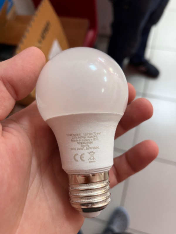 Philips Essential LED Lamba 13W - 100W E27 Duy 6500K Beyaz Işık( 6 Lı Paket)