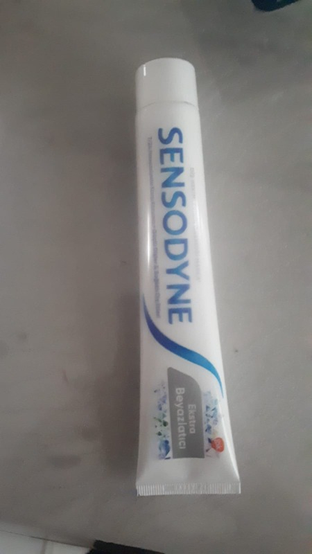 Sensodyne Hassas Dişler İçin Beyazlatıcı Diş Macunu 75 Ml