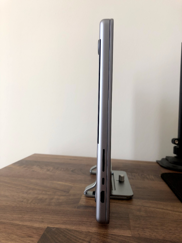 Ugreen Alüminyum Notebook Macbook Dikey Masaüstü Standı