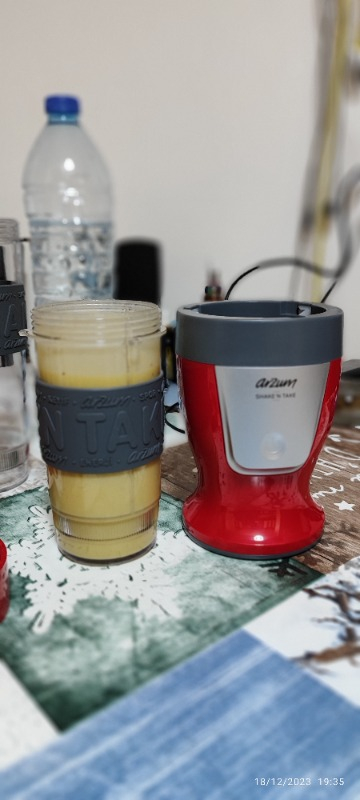 Arzum AR1032 Shake’N Take Kişisel Blender - Kırmızı