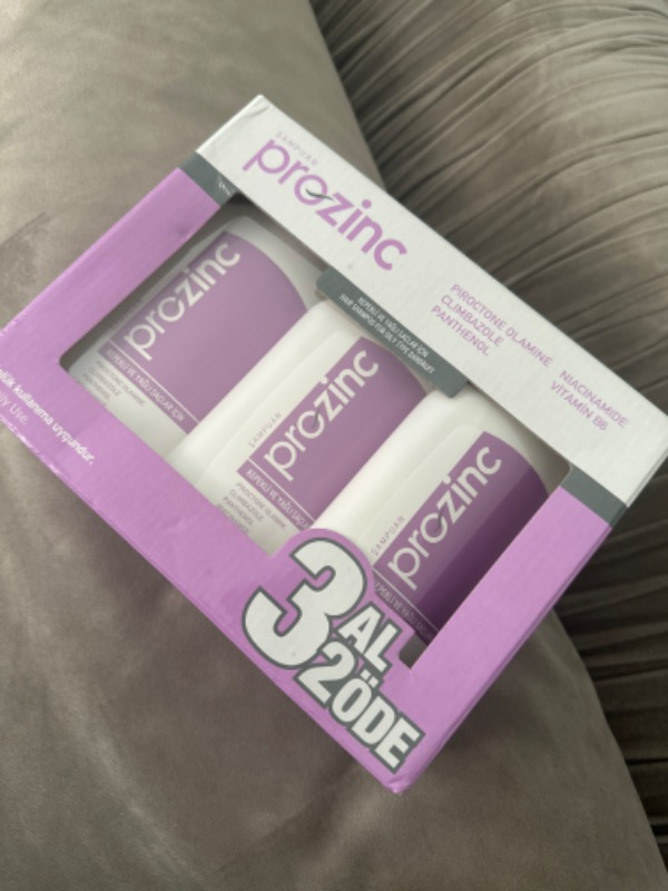 Prozinc Kepek Şampuanı Normal ve Yağlı Saçlar Için Günlük Saç Bakım Şampuanı 3x300 Ml