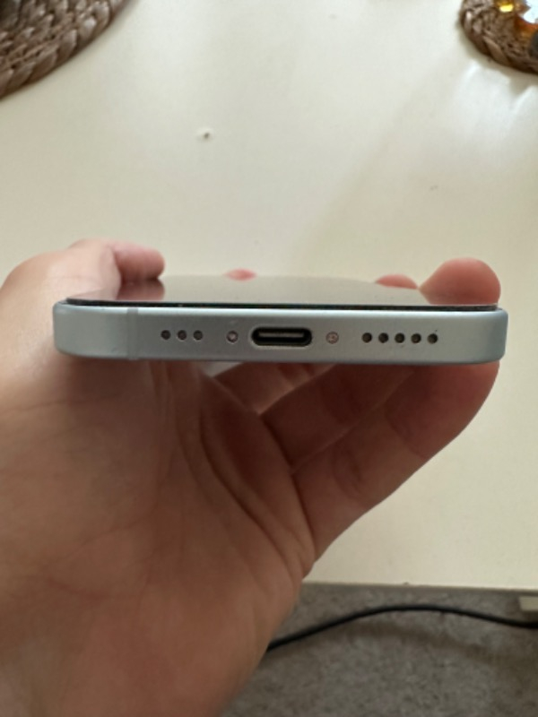 iPhone 15 256 GB