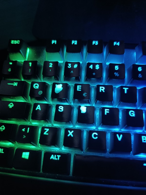 SteelSeries Apex 5 Hibrit Mekanik Gaming Klavye