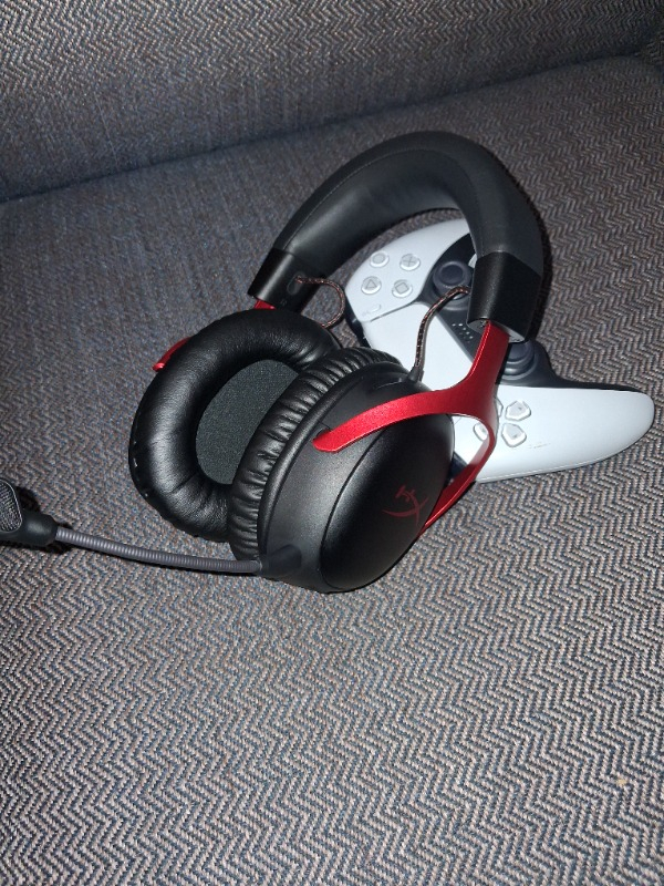 HyperX Cloud III S Kırmızı Siyah Kablosuz Oyuncu Kulaklığı A59Z0AA