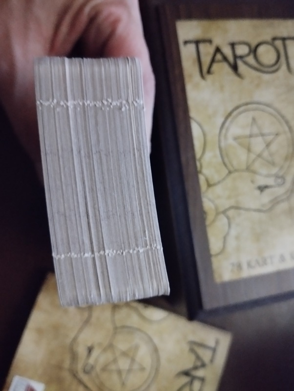 Tarot Destesi Ve Kitabı Hilal Altundal