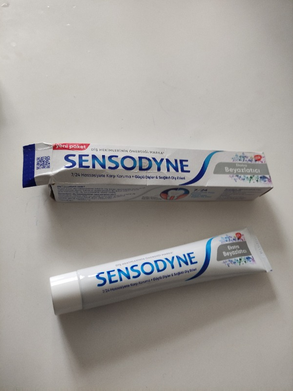 Sensodyne Hassas Dişler İçin Beyazlatıcı Diş Macunu 75 Ml