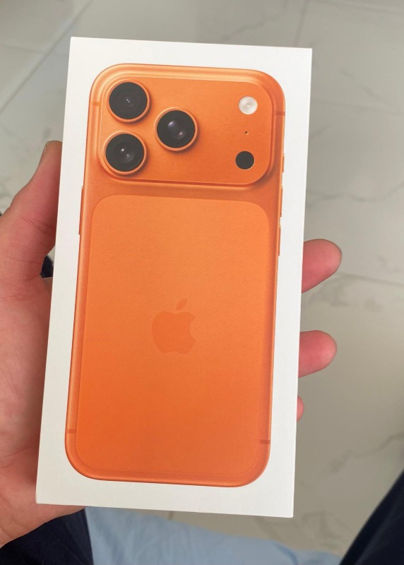 Apple iPhone 17 Pro 256 GB Kozmik Turuncu