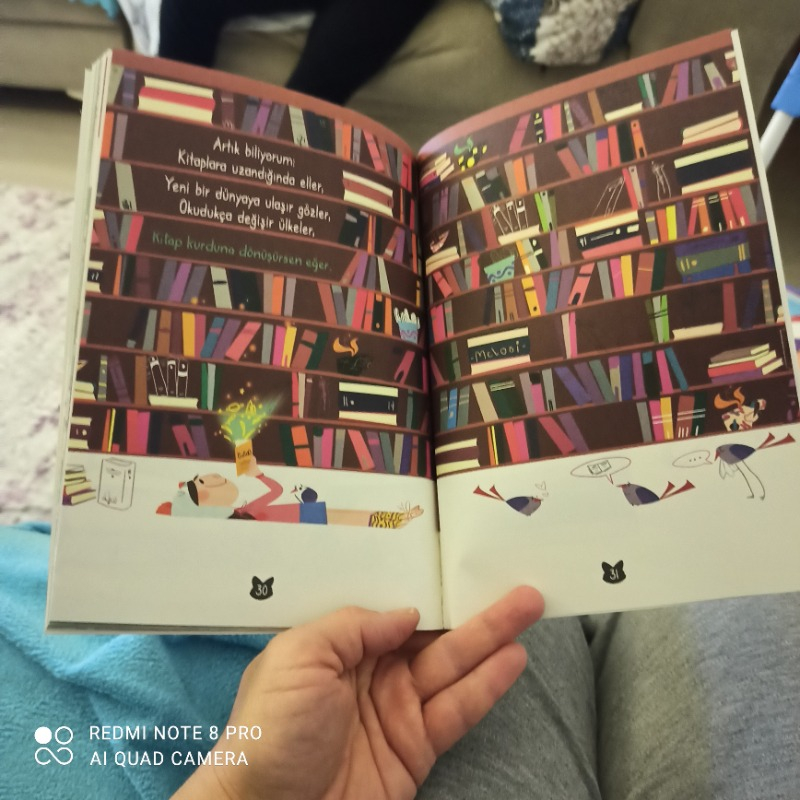 Kitap Kurdu Olmak İstemeyen Maya - Anıl Basılı