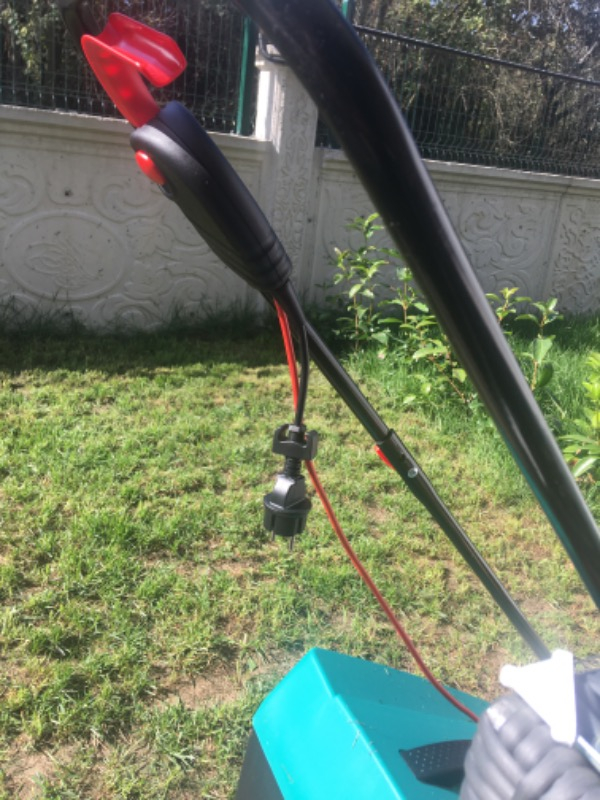 Bosch ARM 32 Çim Biçme Makinesi