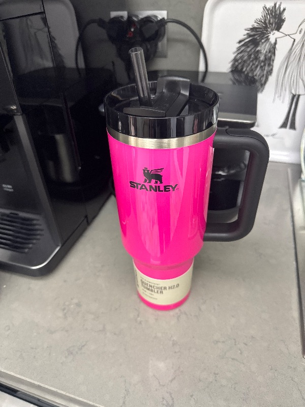Stanley Quencher Neon Özel Seri Pipetli Termos 1,18 Lt