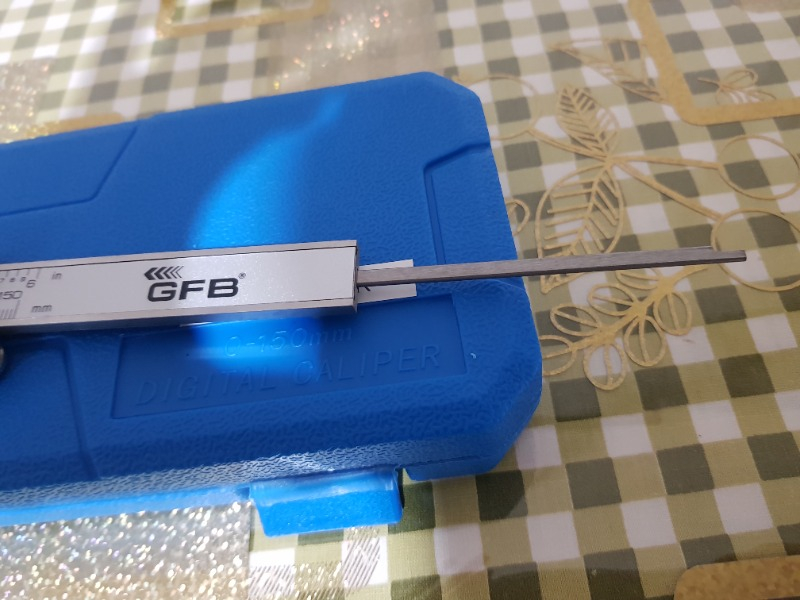 Gfb Dijital Kumpas Paslanmaz Çelik Gövde 150MM Plastik Kutusunda