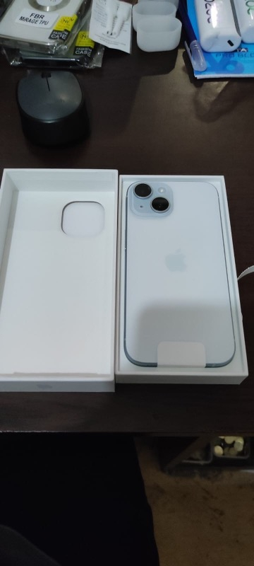 iPhone 15 128 GB
