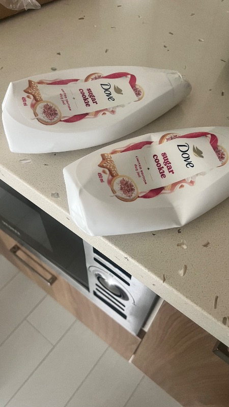 Dove Sugar Cookie Duş Jeli 450 ml X2 Nemlendirici Etkisi ile Tatlı Kurabiye Kokusu Sunar