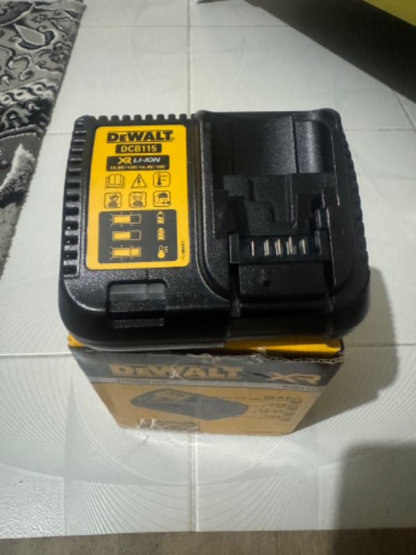 Dewalt DCB115 Sarj Cihazı